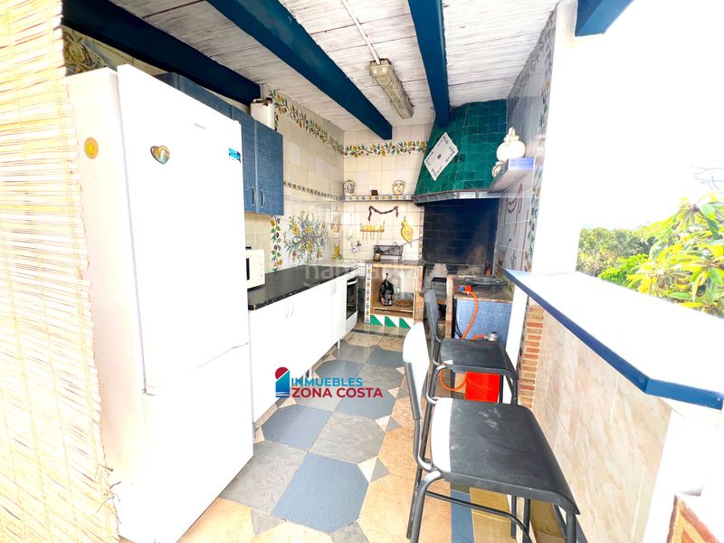 Foto a3d49fc3-6130-45f8-b7ec-dffe7e82ab6e. Masia amb xemeneia aparcament piscina a Vilamarxant