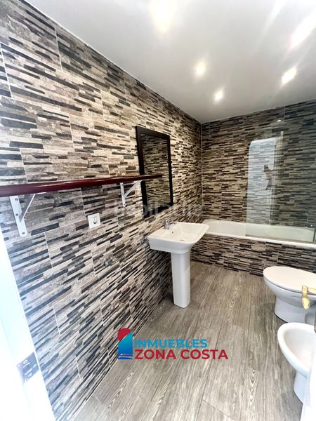 Foto 242cde91-d948-402f-b52f-ea7170d1d9c5. Apartament amb piscina a Port Saplaya Alboraya