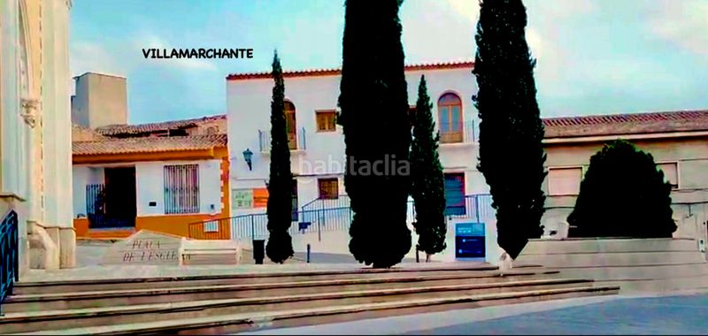Foto 317eed52-10c5-4b5a-b7b3-57ddcd204f50. Casa adosada en el pueblo, de dos plantas con terrazas garaje y trastero en Vilamarxant