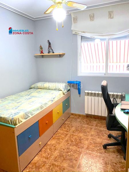 Foto d5c235e6-a1e9-4dca-9d7d-e3c641c46c5c. Casa adosada en el pueblo, de dos plantas con terrazas garaje y trastero en Vilamarxant