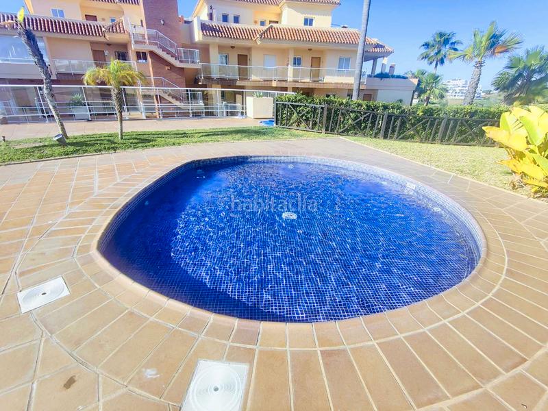 Foto cc37c6f8-36be-40ad-a37e-ef71e1cf4737. Pis amb piscina a El Faro de Calaburra - Chaparral Mijas