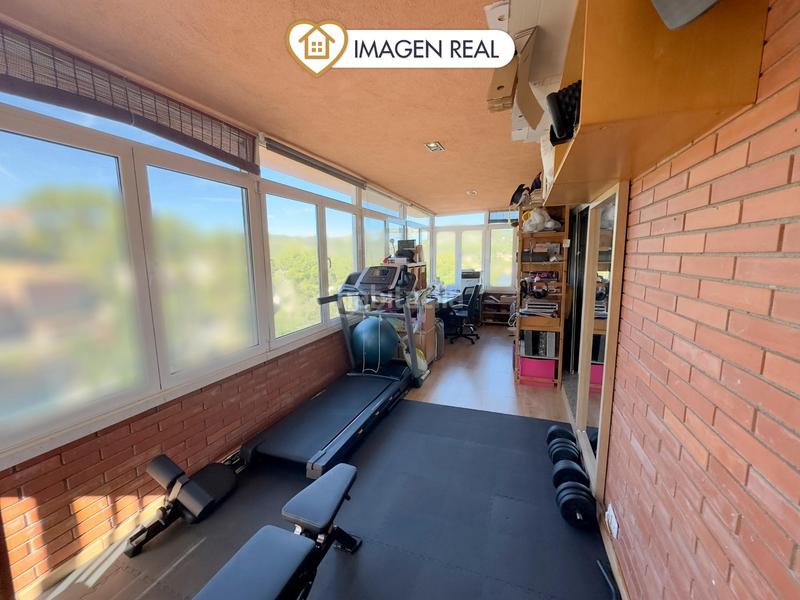 Foto 0b519aae-c760-49ee-a2b7-c93749ae22a4. Chalet  independiente con domótica y piscina de agua salina en entorno tranquilo en Vallirana