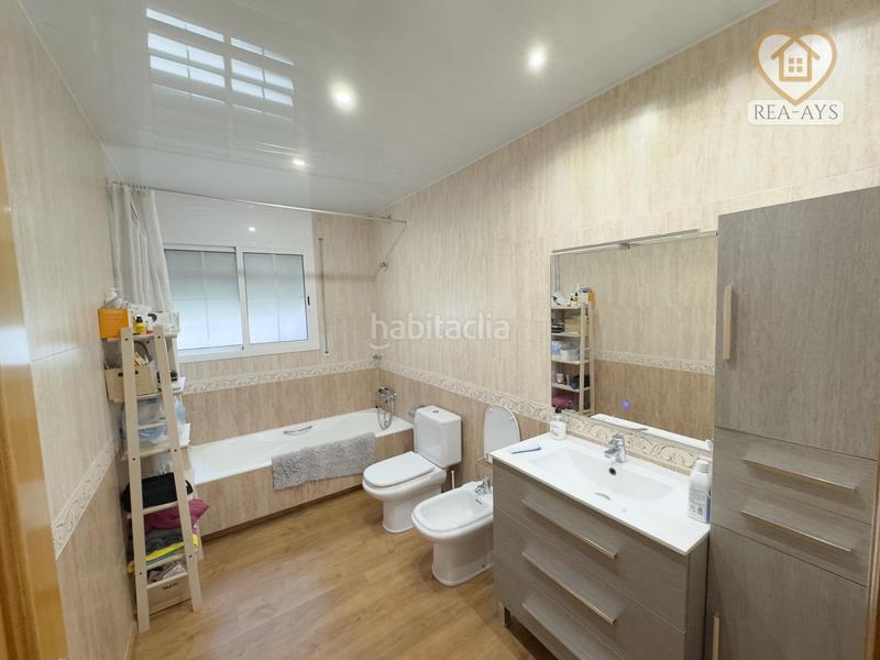 Foto 3ff1a121-4704-4309-8b1a-d0412b7cb295. Chalet avec chauffage parking piscine dans Vallirana