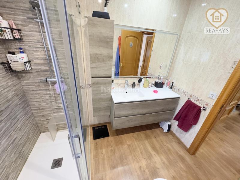 Foto 69f9e26c-1524-45be-a204-f92fcb770c27. Chalet avec chauffage parking piscine dans Vallirana