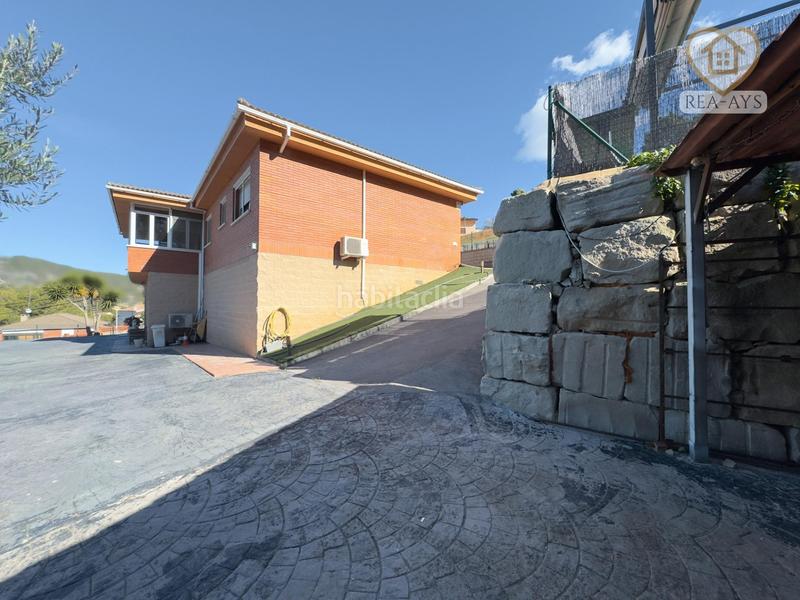 Foto f385f281-678f-4209-836c-a90a7d6ac0b0. Chalet avec chauffage parking piscine dans Vallirana