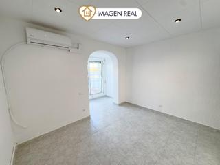Appartamento in Ciutat Cooperativa-Molí Nou. Ático con terraza y balcón en sant boi de llobregat