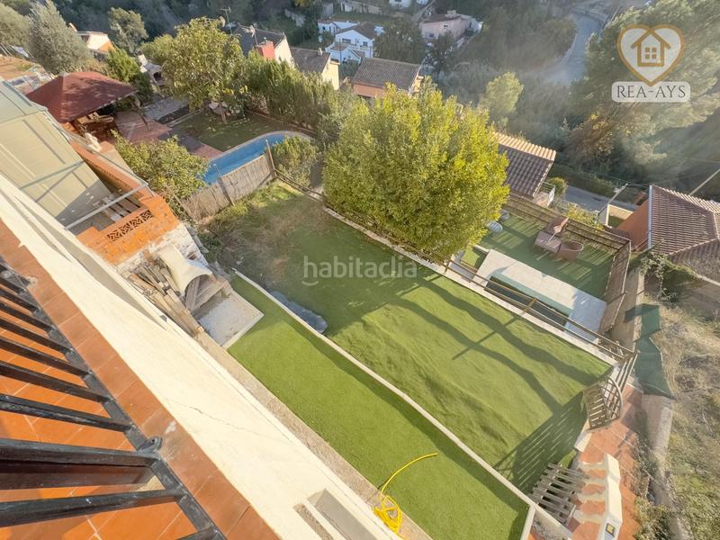 Foto d03e106b-c891-4558-95db-f36f2218f812. Xalet amb calefacció aparcament piscina a Cervelló