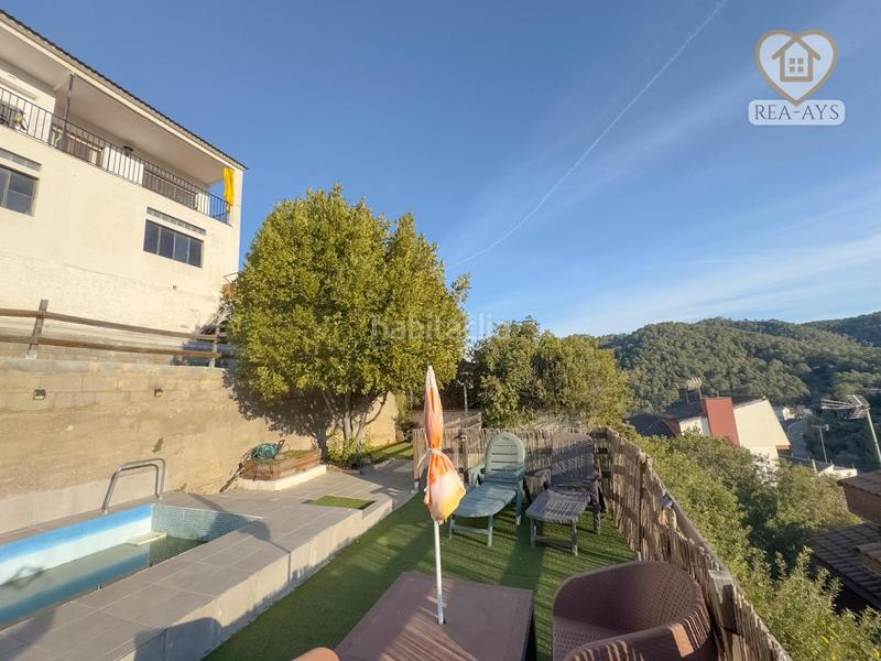 Foto d5c616cd-a28e-44dd-9bed-1e3702f49b12. Chalet avec chauffage parking piscine dans Cervelló