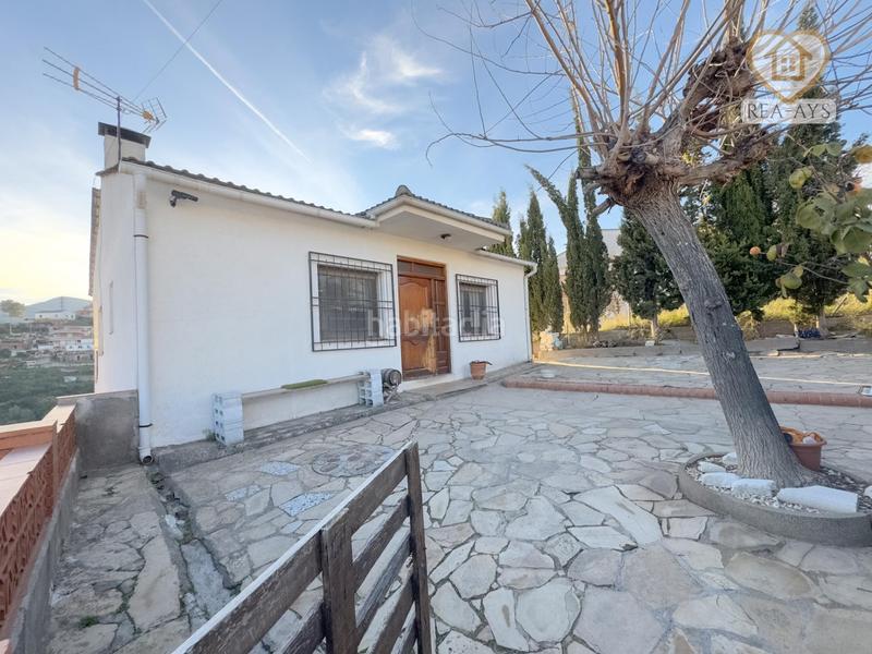 Foto ed030046-38f5-46d4-a98c-367cc32ad0e1. Chalet avec chauffage parking piscine dans Cervelló