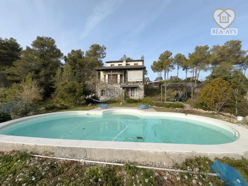 Foto 28f4020b-a041-4ff2-94de-2e540df85f9a. Chalet avec chauffage parking piscine dans Vallirana