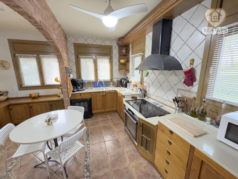 Foto 2bb46d89-a36b-448d-aaa4-281f1f69f0d0. Chalet avec chauffage parking piscine dans Vallirana