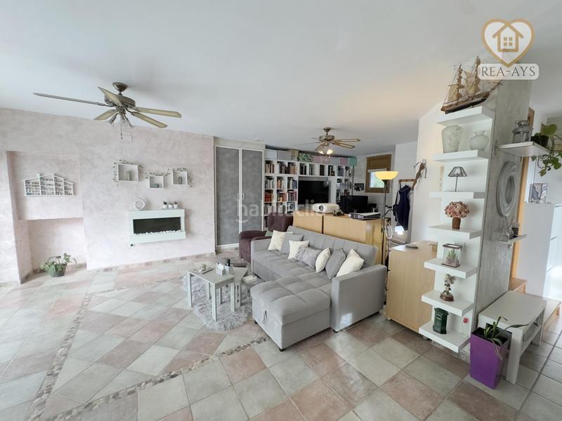 Foto 56fee105-2eec-4257-9af0-457003f0e972. Chalet avec chauffage parking piscine dans Vallirana