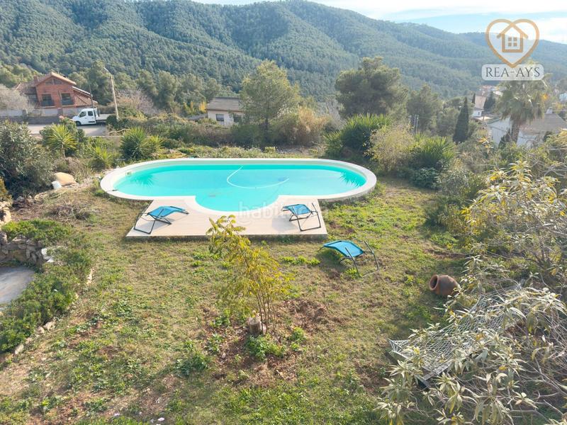 Foto b7edb69e-8525-41aa-b409-2a52c3288979. Chalet avec chauffage parking piscine dans Vallirana