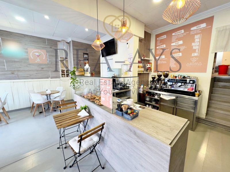 Foto c5b75f64-2d89-40d3-8461-e656cc69dcc1. Local comercial a La Gavarra Cornellà de Llobregat