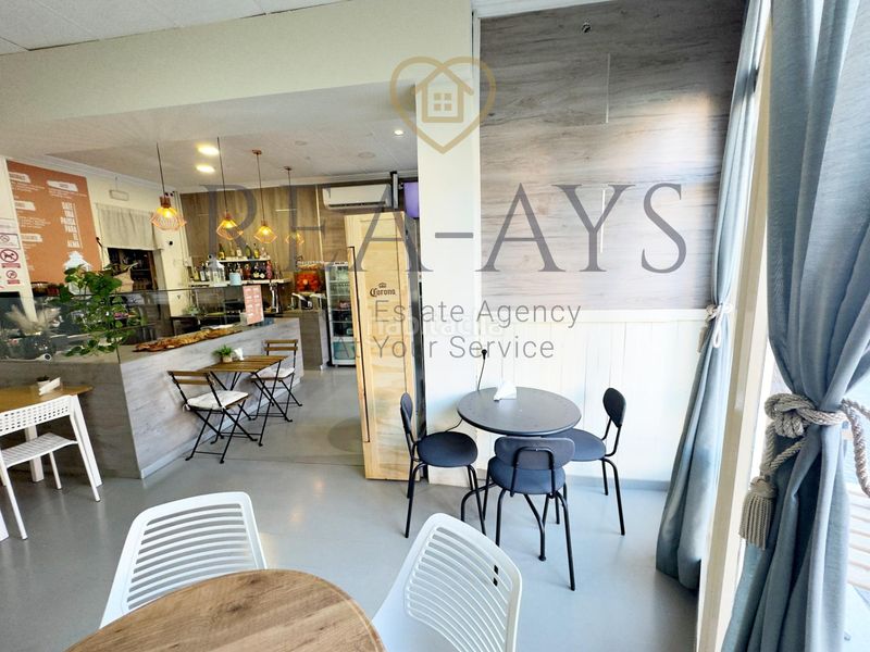 Foto fdbe5f47-4767-4ead-ac58-549f27a65610. Local comercial a La Gavarra Cornellà de Llobregat