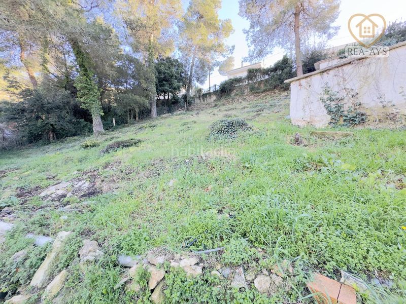 Foto a8da34f1-afd6-48cd-8e10-ce6944ac2b7f. Xalet amb aparcament a Vallirana