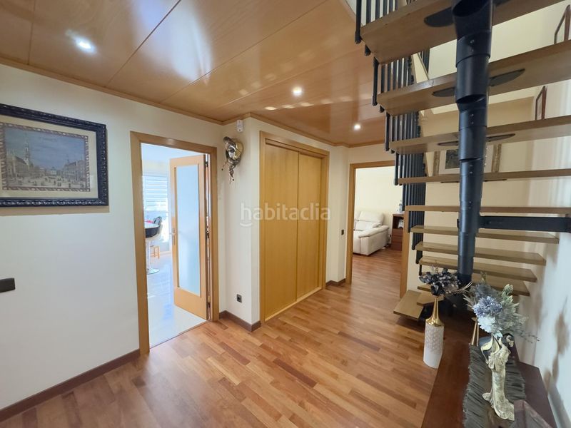 Foto a5ba40a0-bf0f-4c6e-84a4-06efcba1e8f6. Dúplex amb calefacció aparcament a Torre-roja-Campreciós Viladecans