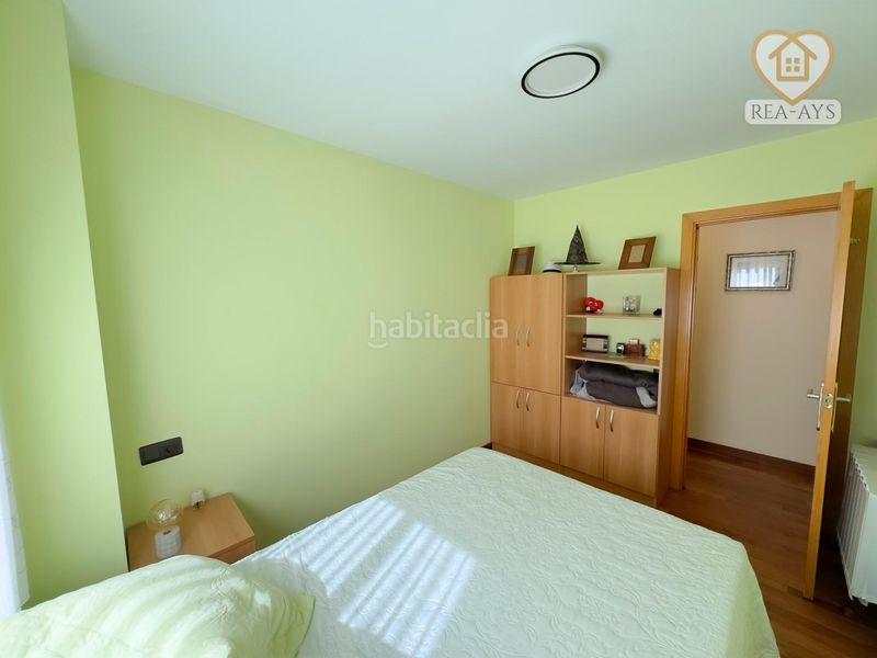 Foto ab6eafdb-f6e4-40a2-a2b2-74c3a570e387. Dúplex amb calefacció aparcament a Torre-roja-Campreciós Viladecans