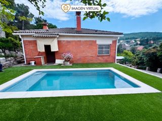 Xalet a Vallirana. Escapa de la ciudad: casa con jardín y total tranquilidad