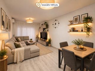 Flat  Carrer de la mare de déu de montserrat. Piso con gran terraza de 120m2 y comedor de verano en una de las