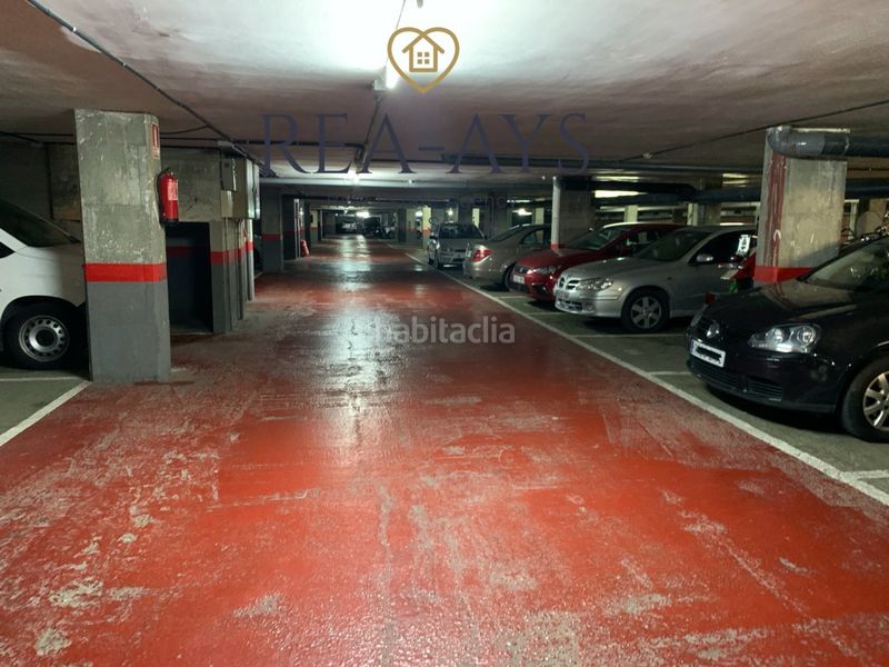 Foto 521f78f2-3d57-4c88-9ada-c8abbe938bb3. Aparcament cotxe a Almeda - El Corte Inglés Cornellà de Llobregat