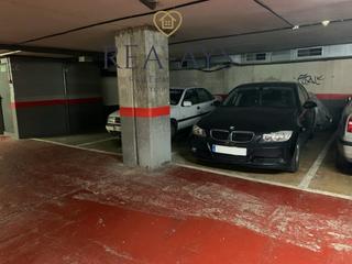Parking voiture à Pablo picasso sn. Parking coche grande   cornella de ll.   almeda