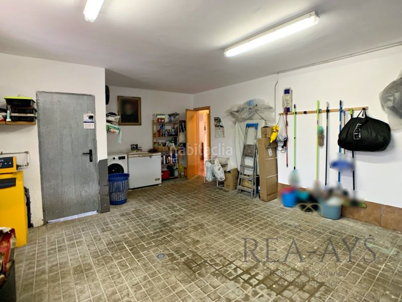 Foto a369b9fe-85fc-46df-8501-a9f7ab9fc5a5. Xalet amb xemeneia aparcament a Olesa de Bonesvalls
