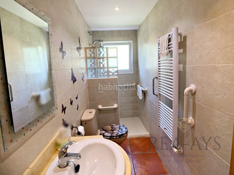 Foto b129facd-f538-42a9-bc8e-036b1fb56357. Xalet amb xemeneia aparcament a Olesa de Bonesvalls