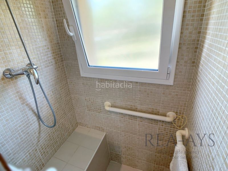 Foto cd2e50e8-c786-411f-bee0-c6cf68b730e6. Xalet amb xemeneia aparcament a Olesa de Bonesvalls