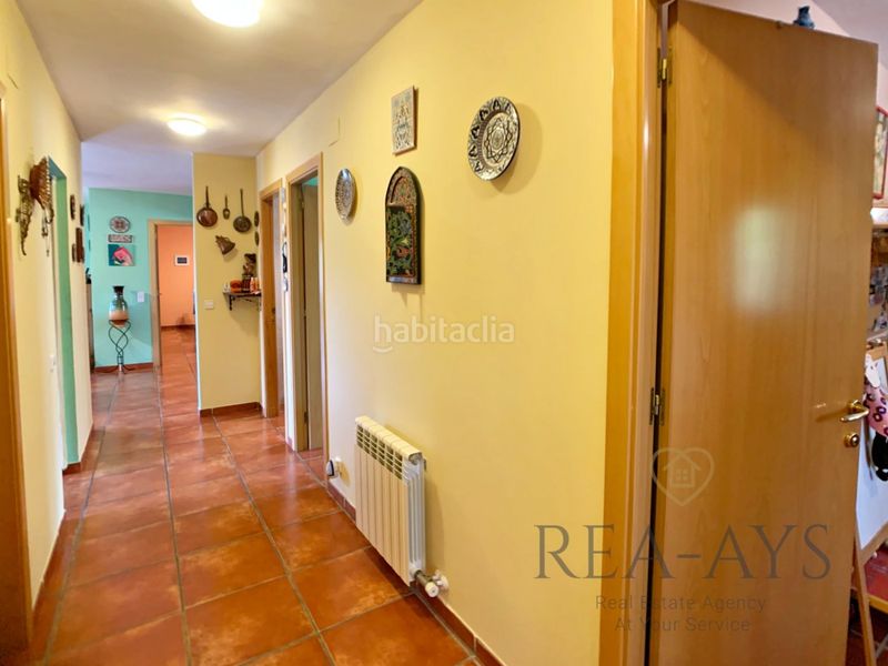 Foto df0a95fb-2c9b-4648-854a-bc062fcf037a. Xalet amb xemeneia aparcament a Olesa de Bonesvalls