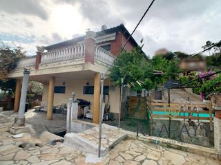 Chalet in Vallirana. Chalet con posibilidad dos viviendas en una  vallirana