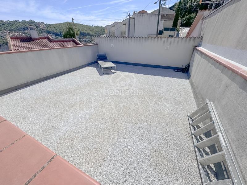 Foto 56b30f8c-faec-4d7a-b116-3c5a647bc727. Chalet casa tres vientos centrica en Vallirana