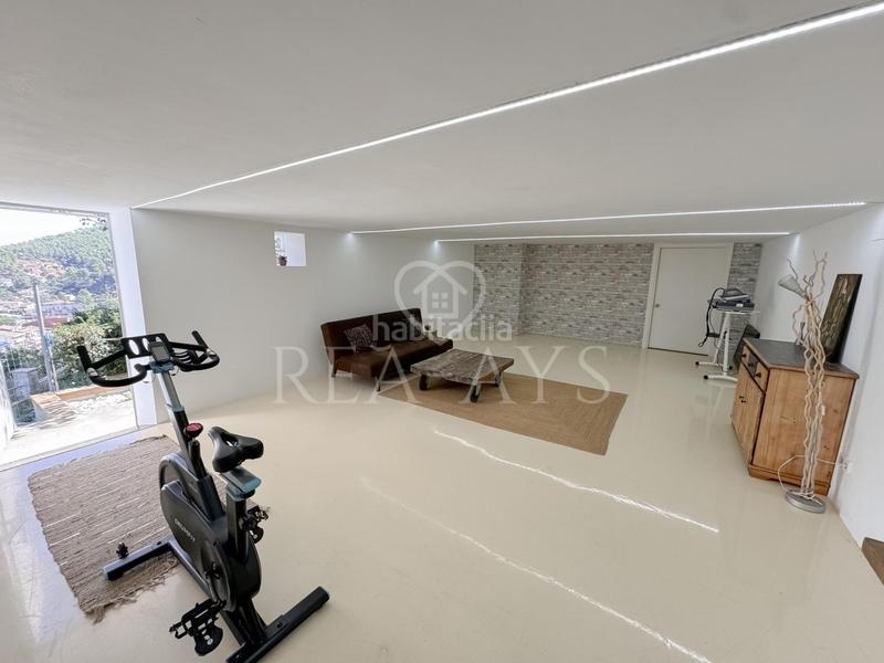 Foto d65c8c74-becd-4f93-889b-a31f64f67443. Chalet casa tres vientos centrica en Vallirana