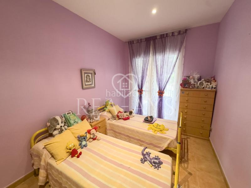 Foto a0890551-1423-4cda-9eb4-092fa13e83e9. Casa  seminueva en Vallirana