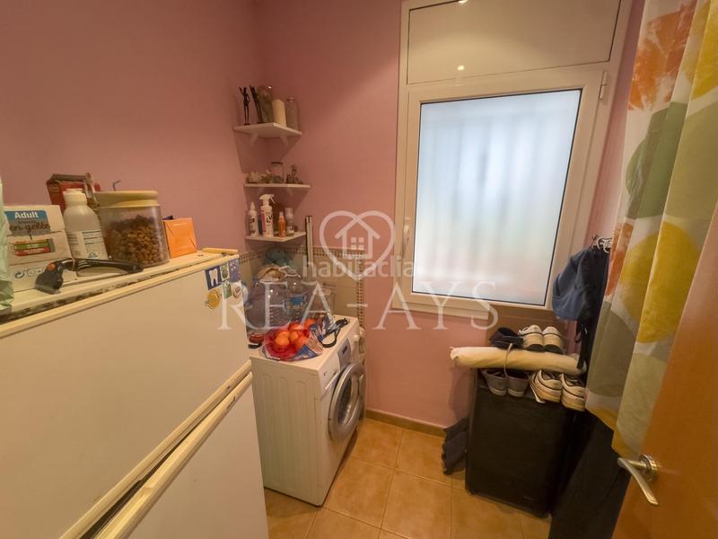 Foto f08348b5-b22b-46e6-a137-a7664e66451f. Casa  seminueva en Vallirana