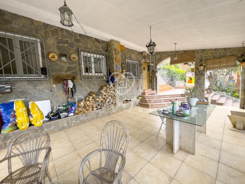 Foto fa1fb817-4f7b-4441-9de9-1a426bc3e2d7. Chalet casa con poiscina en Olesa de Bonesvalls