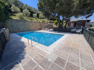 Xalet a Vallirana. Espectacular chalet en zona residencial con piscina  vallirana