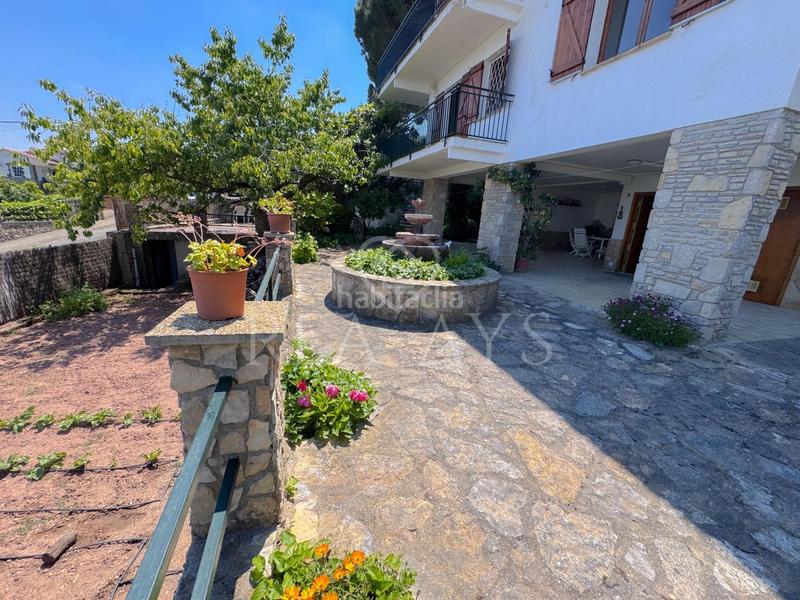 Foto 8b345513-c171-4719-9be1-730cdea4f27a. Chalet espectacular chalet en zona residencial con piscina en Vallirana