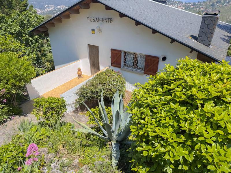 Foto c744b378-9416-4da4-8bc6-fb2363e27c02. Chalet espectacular chalet en zona residencial con piscina en Vallirana