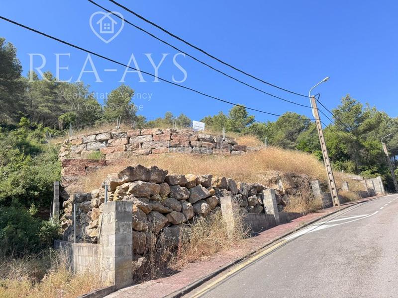 Foto 6a60dcb7-1099-46f2-a2de-e47721142448. Terreno residencial en carrer carrer del riu tordera terreno en el lledoner barcelona en Vallirana