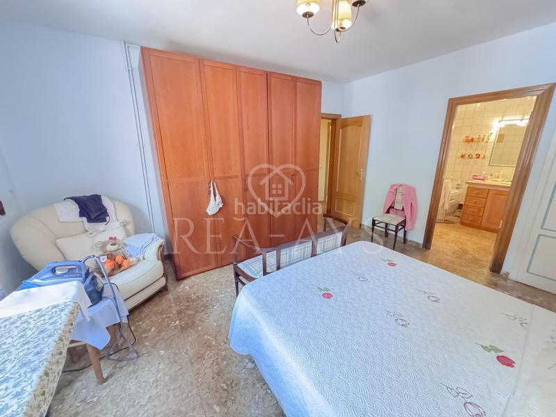 Foto 674c1b13-d875-421f-a308-4e514fc87a7a. Chalet  con piscina y amplia parcela en Vallirana