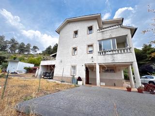 Xalet a Vallirana. Casa en vallirana  barcelona