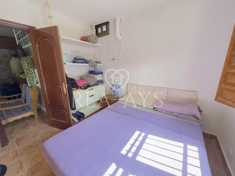 Foto be79bc25-d05b-4a40-82f4-0a787f1f9792. Chalet  con piscina y parcela plana en Olesa de Bonesvalls