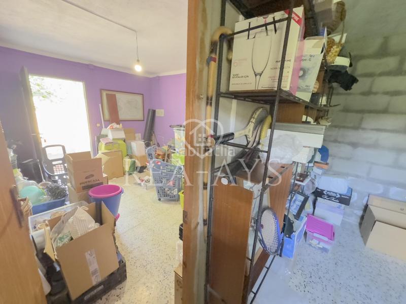 Foto c5d406f4-e3f1-49c2-ab07-452a08a4e6f9. Chalet  con piscina y parcela plana en Olesa de Bonesvalls
