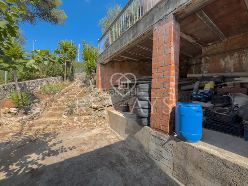 Foto f3ad2c60-881e-4b7c-bc8d-e7f5f7b41233. Chalet  con piscina y parcela plana en Olesa de Bonesvalls