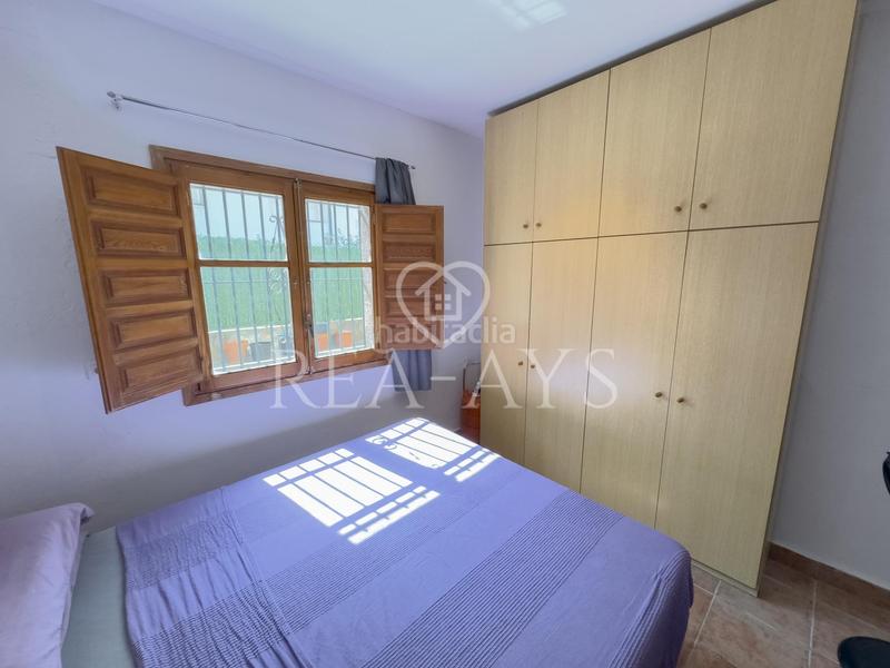 Foto f85c8125-f27d-4959-acec-215167e8d2c8. Chalet  con piscina y parcela plana en Olesa de Bonesvalls