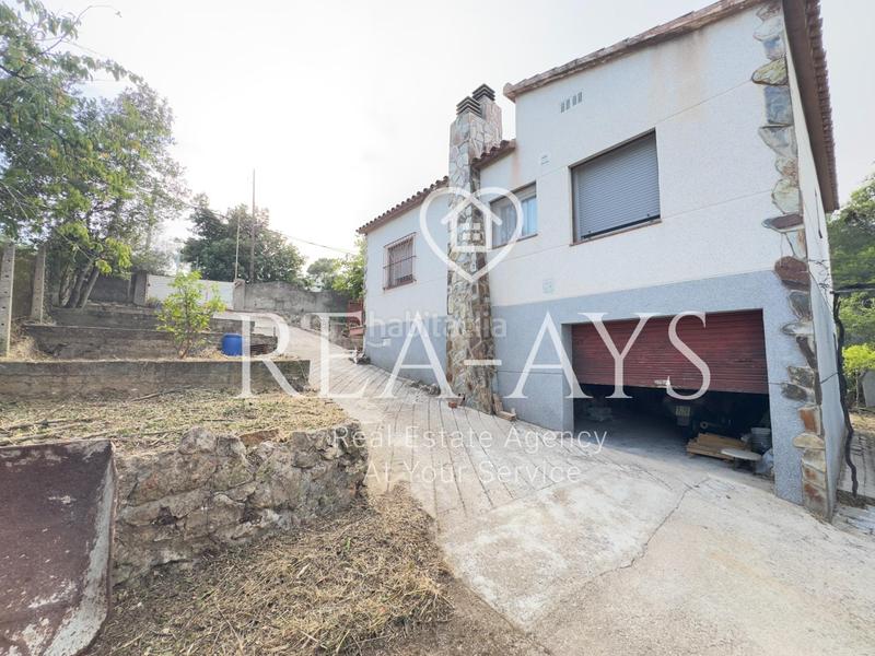 Foto 06300c85-c0c8-4854-8670-3ad8cb0454a0. Chalet oportunidad vivienda en planta urbanización en Vallirana