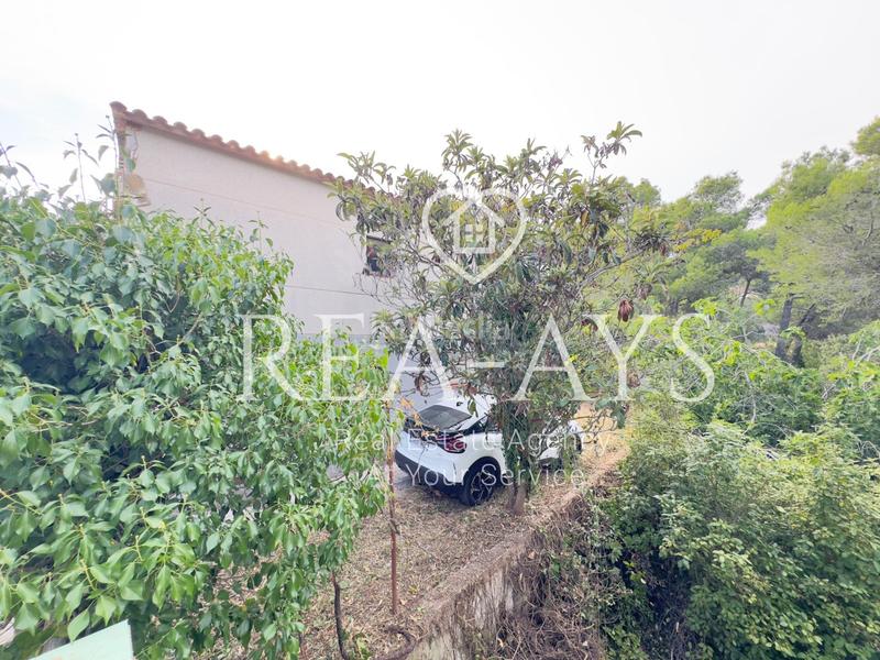 Foto dad69c35-1a6f-4c49-b68f-d58b67bcd7f8. Chalet oportunidad vivienda en planta urbanización en Vallirana