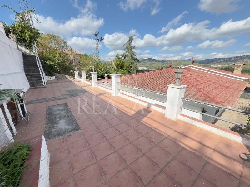 Foto 009fb71d-2557-4662-a7bb-83ceb63adb81. Chalet con riscaldamento parcheggio in Cervelló