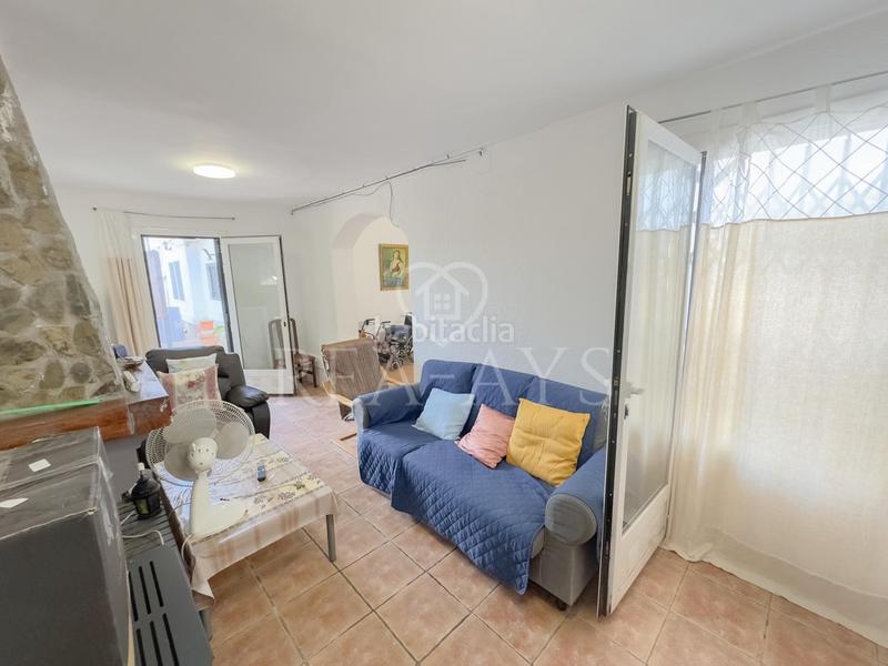 Foto 1f6dba0e-8a2b-4b53-a796-f12c3a8fd933. Chalet con riscaldamento parcheggio in Cervelló